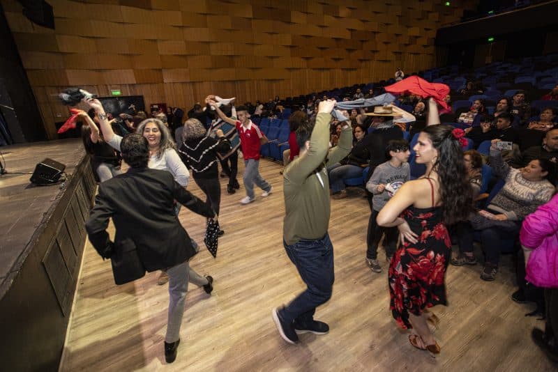 Concierto-Casa-de-la-Cueca-Viva-Chile-Teatro-Municipal-de-La-Pintana-1461-800×534-1.jpg