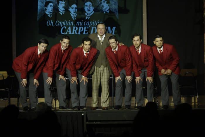 Obra-de-teatro-La-sociedad-de-los-poetas-muertos-CR74-700×467