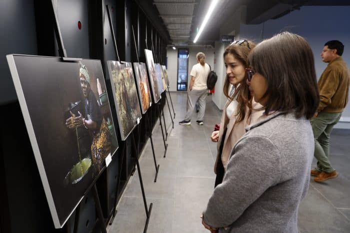 Inauguracion-Exposicion-22Humanidad22-de-Clara-Murillo_CRA08-700×467
